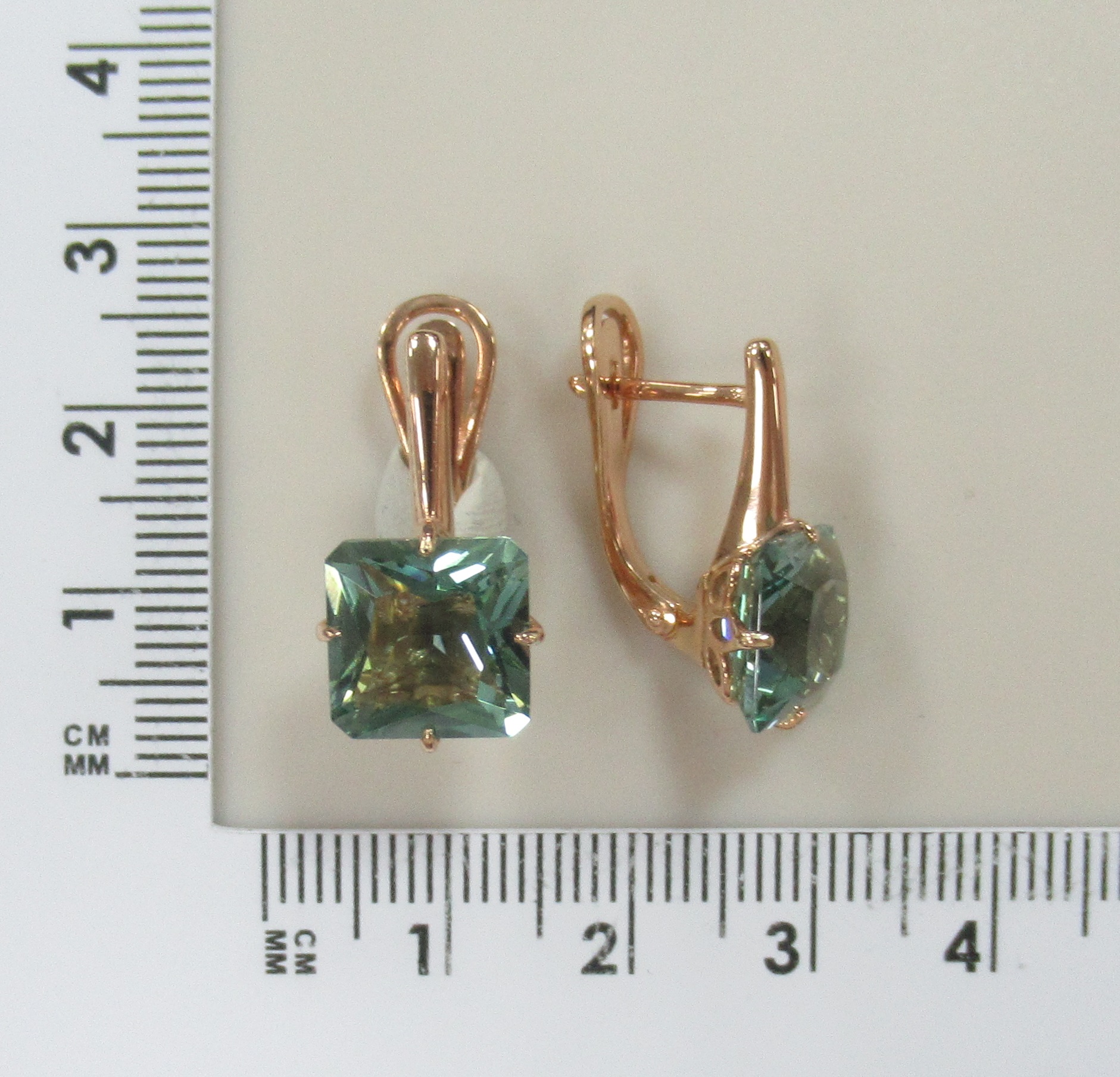 Серебряные серьги с празиолитами